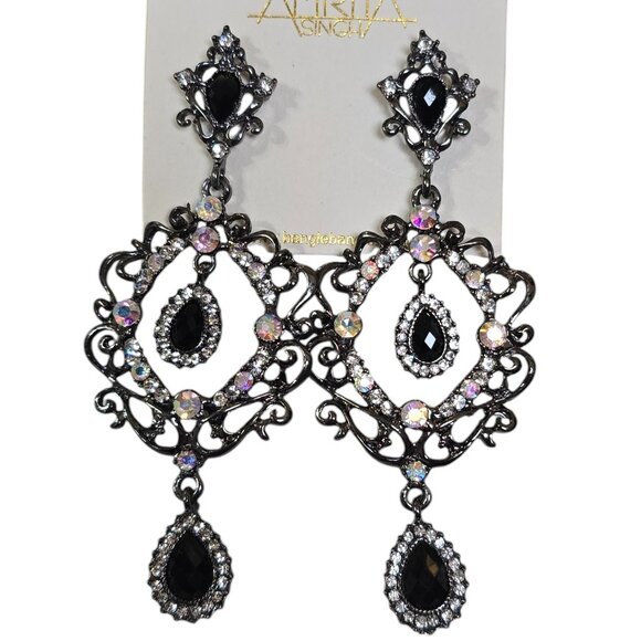 Amrita Singh Chandelier Gunmetal Plated Crystal Earrings NWT - Picture 3 of 4